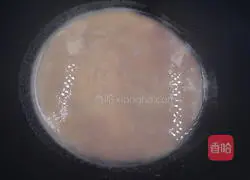 Illustration of making tomato, soybean, milk, and mushroom multigrain rice 3