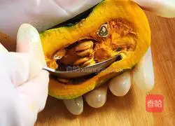 Illustration of how to make autumn health-preserving millet and pumpkin porridge 5