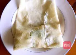 Illustration of how to make spring rolls (a delicacy during the Qingming Festival in southern Fujian) 9