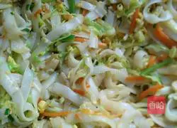 Illustration of how to make fried rice noodles and chrysanthemum soup 6