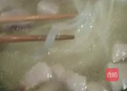 Illustration of how to make strong aroma rice noodle pot 5