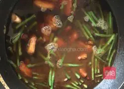 Illustration of how to make braised beans and noodles 7