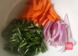 Spicy and sour seafood rice noodles Practice illustration 13