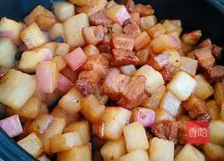 Illustration of how to make braised radish rice 6