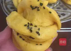 Illustration of how to make pumpkin rolls 9