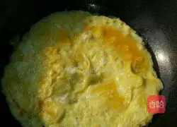 Illustration of how to make egg rice bowl 3