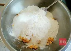 Illustration of how to make hot noodle corn cake 2