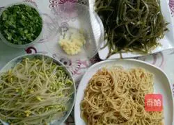 Illustration of Sichuan style cold noodles 1