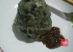 Illustration of how to make sweet potato leaf steamed buns 6