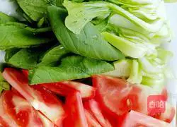 Illustration of how to make egg and vegetable fried cakes 1