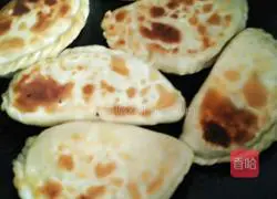 Illustration of how to bake boxes with oil 9