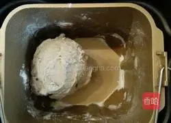 Illustration of how to make homemade low-sugar ten-grain rice steamed buns with bread machine 3