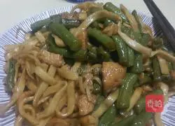 Illustration of making braised beans and noodles 7