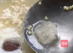 Illustration of how to make red dates, oats and millet porridge 10