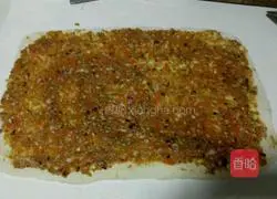 Illustration of how to make meat rolls 1