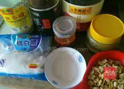 Illustration of how to make cold shredded chicken noodles 5