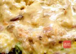 Illustration of how to make tuna fish and cheese baked rice 13