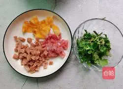 Preserved egg thin Illustration of how to make meat porridge 2