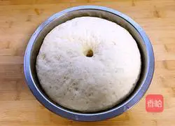 Illustration of how to make scallion rolls 3