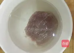 Illustration of how to make fresh corn meat pot stickers 2