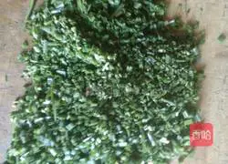 Illustration of how to make leek and egg box 4