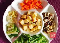 Illustration of how to make fried steamed buns with bacon 2