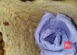 Illustration of how to make double red hair cake 5