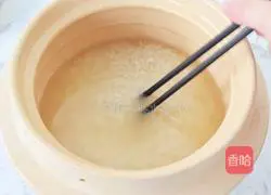 Illustration of how to make sausage claypot rice 7