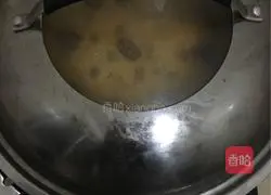 Illustration of how to make pumpkin hair cake 8