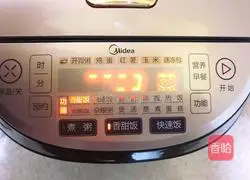 Illustration of how to make carrot and potato braised rice 12