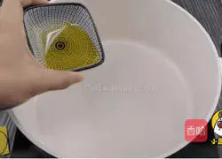 Illustration of how to make tomato and beef risotto 5