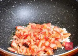 Illustration of how to make tomato and enoki mushroom risotto 5