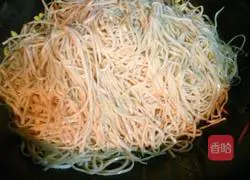 Illustration of hometown braised noodles 6