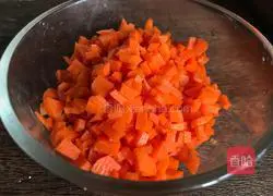 Illustration of how to make vegetable lean meat porridge 2