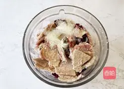 Illustration of how to make taro paste and meat floss cake box 15