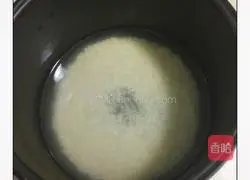 Illustration of how to make hawthorn and sorghum rice porridge 4