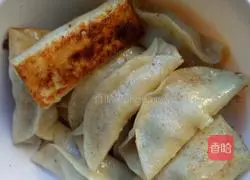 Illustration of how to make pot stickers 3
