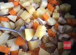 Illustration of braised rice with meat, date, sausage and mushrooms 9