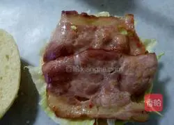 Bacon Cheeseburger Recipe Illustration 12