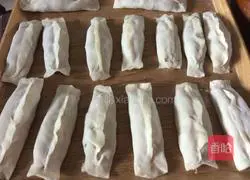 Illustration of how to make pot stickers 7 