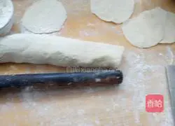 Double-fried Illustration of how to make leek box 5