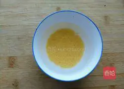 Illustration of how to make sweet potato oatmeal and millet porridge 2