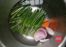 Hot and sour seafood Illustration of how to make rice noodles 2