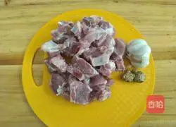 Illustration of how to cook pork ribs in rice cooker 1