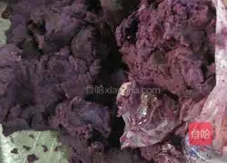 Illustration of how to make purple sweet potato rolls 1