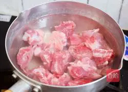 Illustration of how to make scallop and pork ribs porridge 3