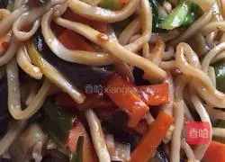 Illustration of braised noodles 6