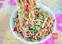 Illustration of how to make braised noodles with stuffed meat 10