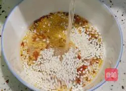 Illustration of how to make sweet potato porridge 1