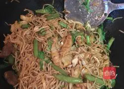 Illustration of how to make lentil braised noodles 5